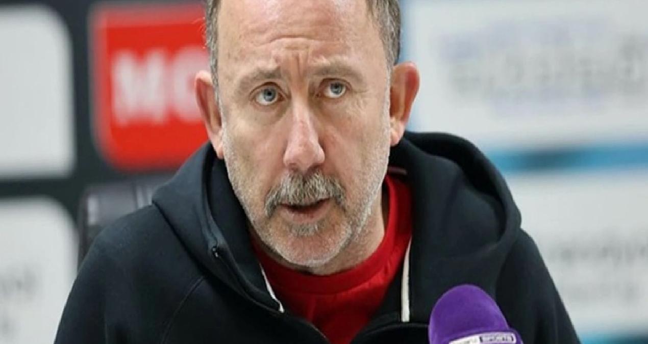 Sergen Yalçın’dan Beşiktaş’a sert eleştiri: ‘Beklemeden yollar ayrılmalı’
