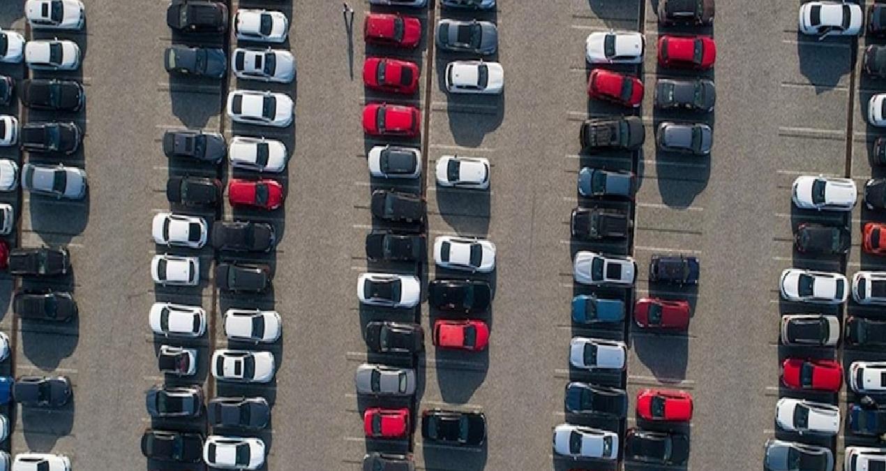 Sıfır araç krizi kapıda: Stoklar 50 güne düştü, 900 kişi işten çıkarıldı!