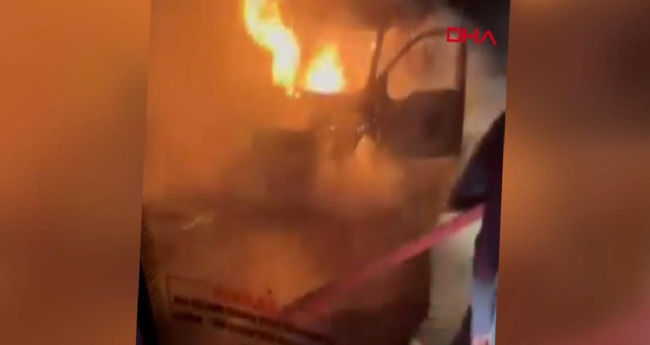 Şırnak’ta hafif ticari araç alev alev yandı