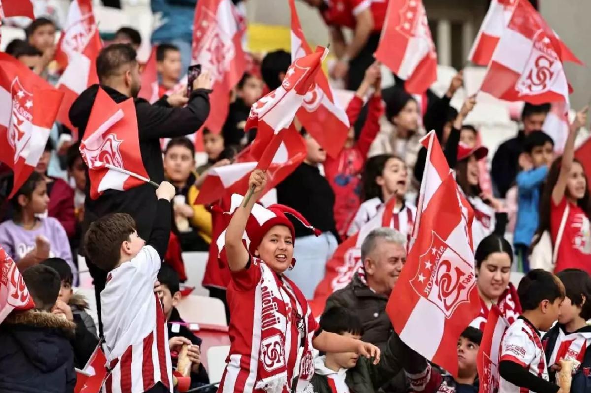 Sivasspor-Fenerbahçe Maçına Bilet Satışı Başladı