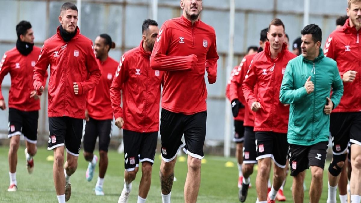 Sivasspor, Süper Lig’de son 8 sezonun en kötü dönemini geçiriyor