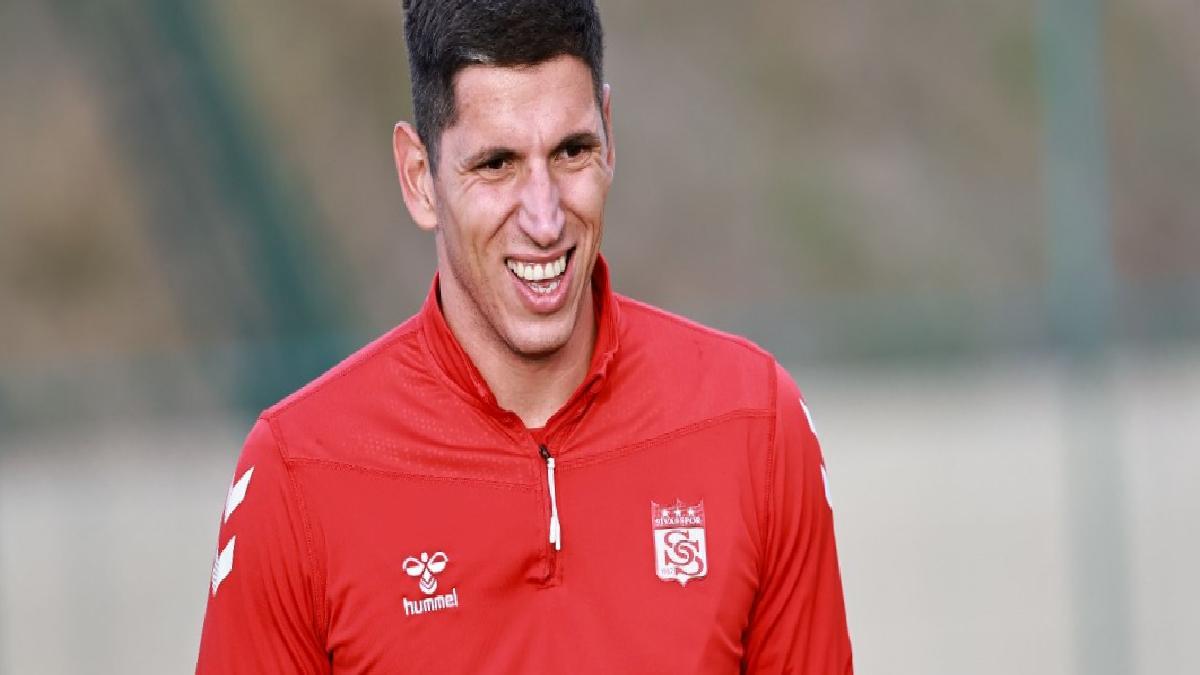 Sivasspor’da kaleci Djordje Nikolic sakatlık geçirdi