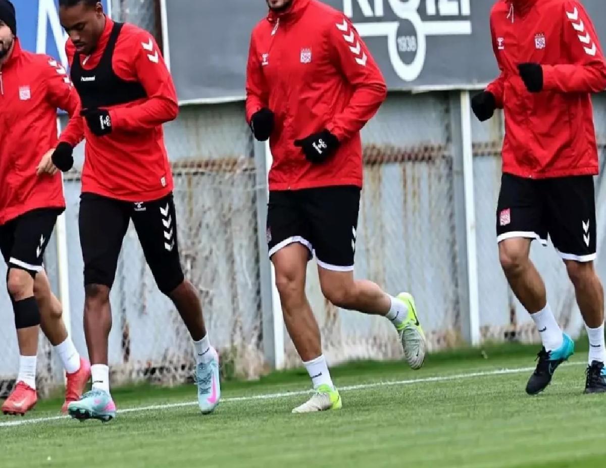 Sivasspor’da Kasımpaşa maçı hazırlıkları başladı
