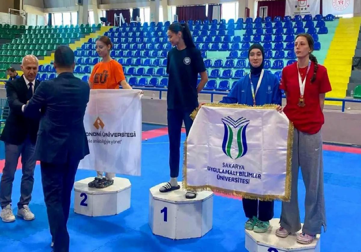 SUBÜ Taekwondo Şampiyonası’ndan 3 Bronz Madalya