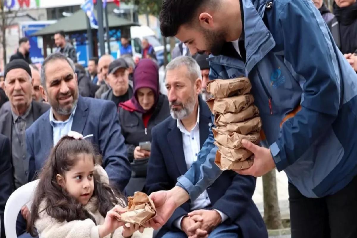 Sultangazi Belediye Başkanı Abdurrahman Dursun, Vatandaşlarla Buluştu