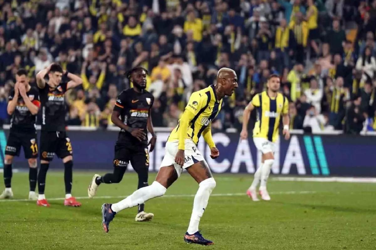 Talisca Dört Maçta 7 Gol Attı!