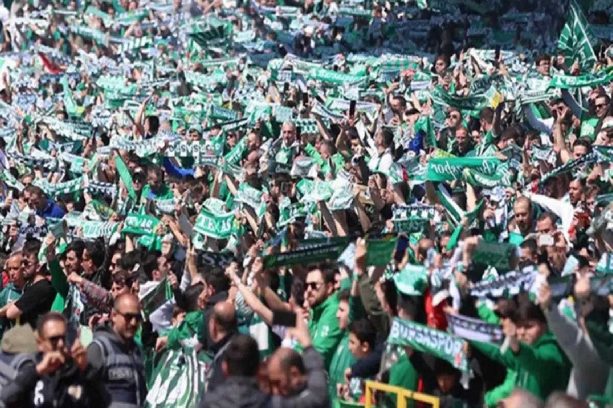 Tarihi geri dönüş başladı! Bursaspor, şampiyon oldu