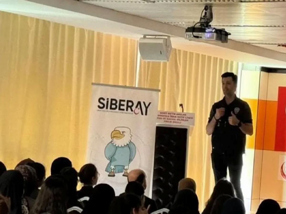 Tekirdağ’da öğrenciler siber suçlara karşı bilgilendirildi