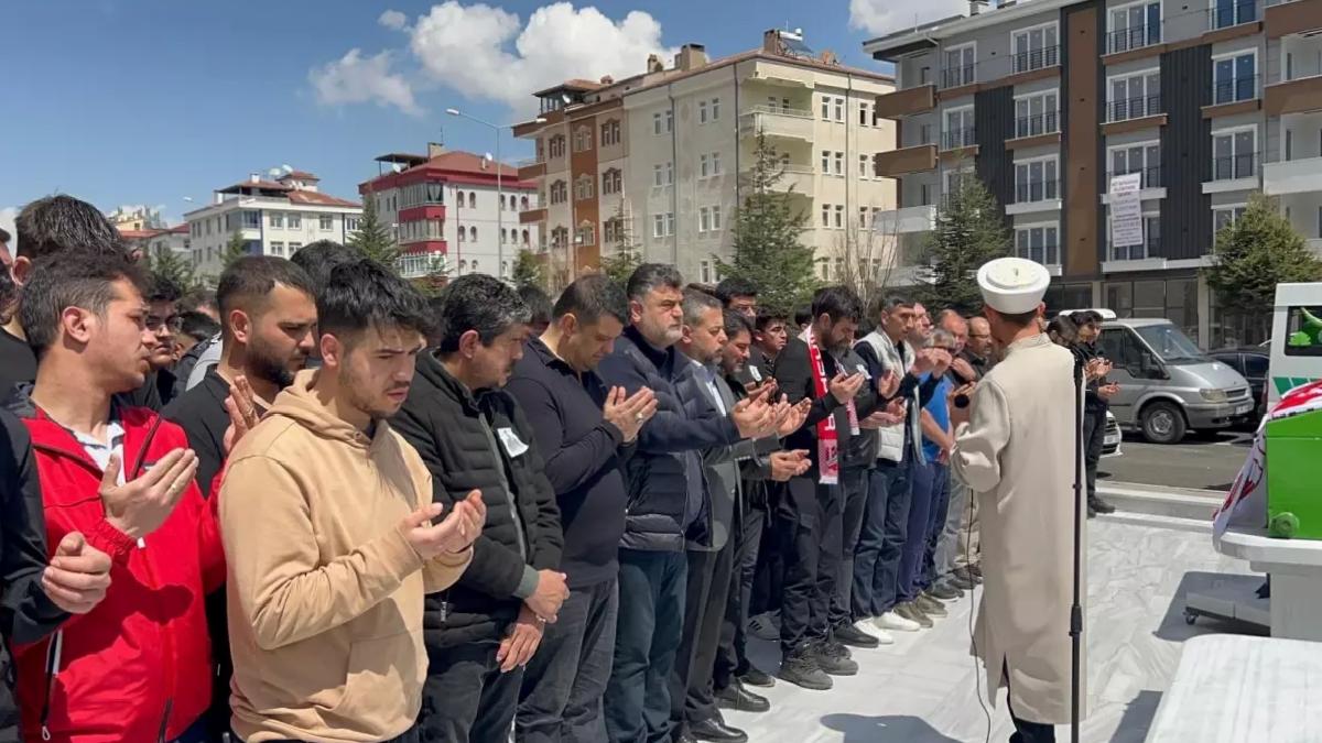 Test Sırasında Kalp Krizi Geçiren Genç Hayatını Kaybetti