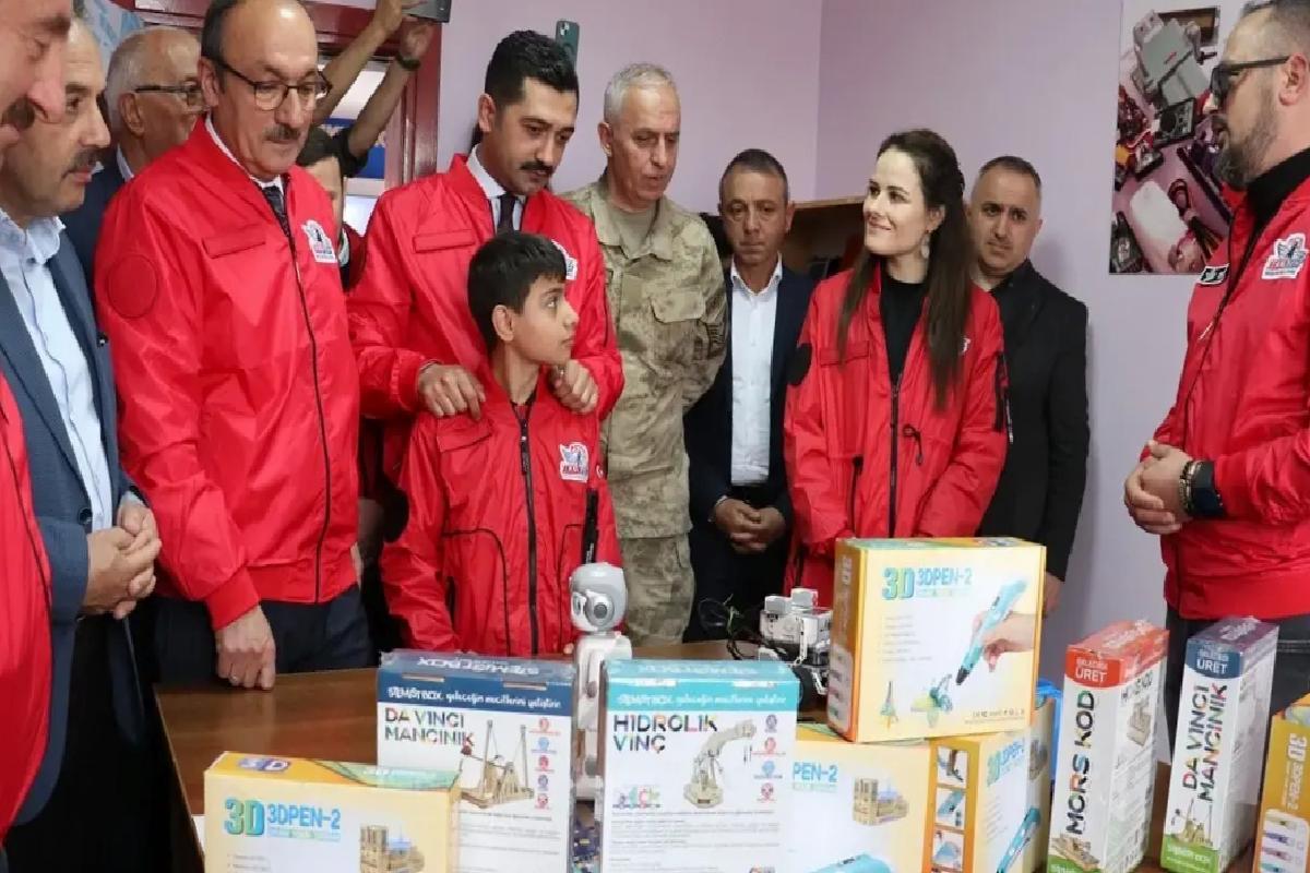 Trabzon’da “Milli Teknoloji Köşesi” ile “Robotik Kodlama Sınıfı” açıldı