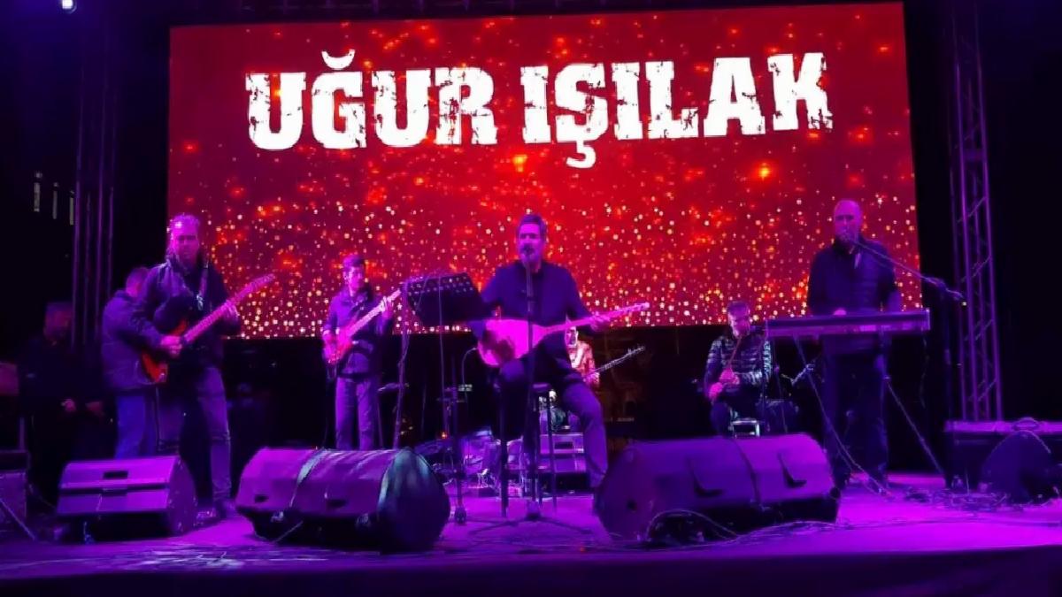 Uğur Işılak Karabük’te ‘3 Nisan’ Etkinliklerinde Sahne Aldı
