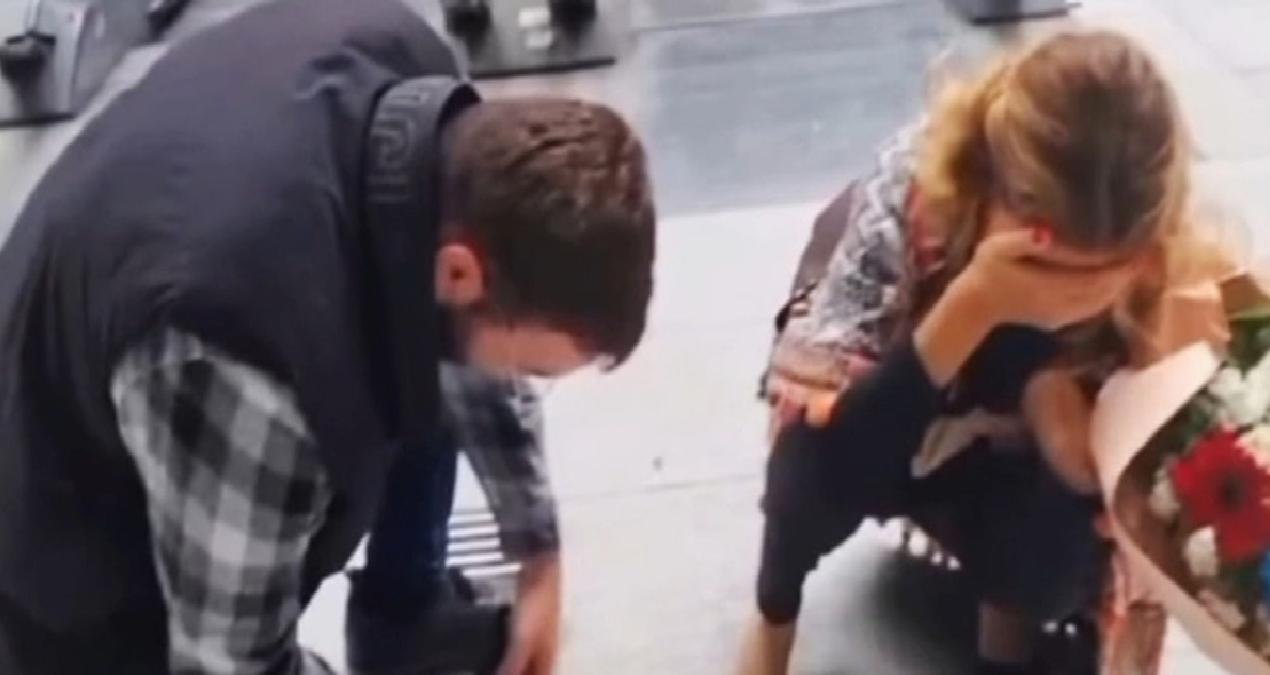 Ünlü şarkıcının imdadına mağaza çalışanı yetişti