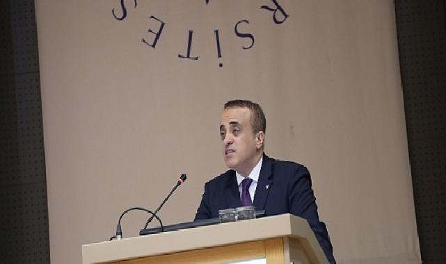 Uzm. Dr. Bekir Aktura: “Sağlık hizmetlerinde ekip çalışması hasta memnuniyetini artırır.”