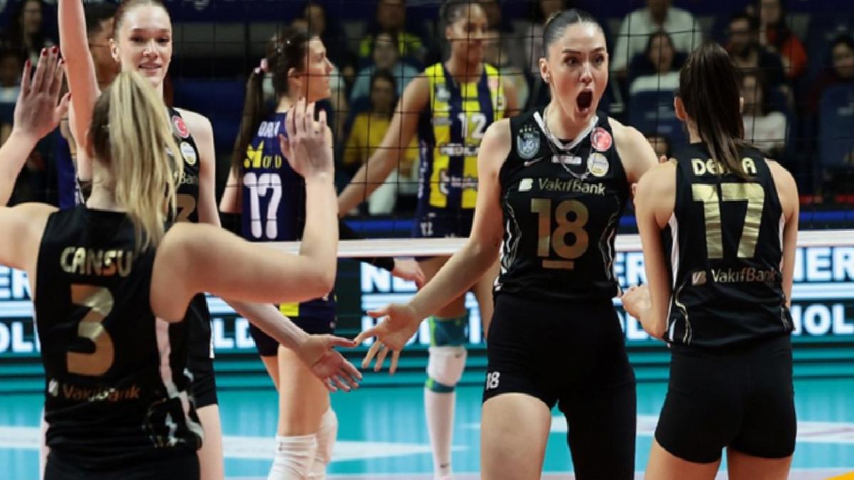VakıfBank, Fenerbahçeyi yenerek seriyi 2-0 yaptı