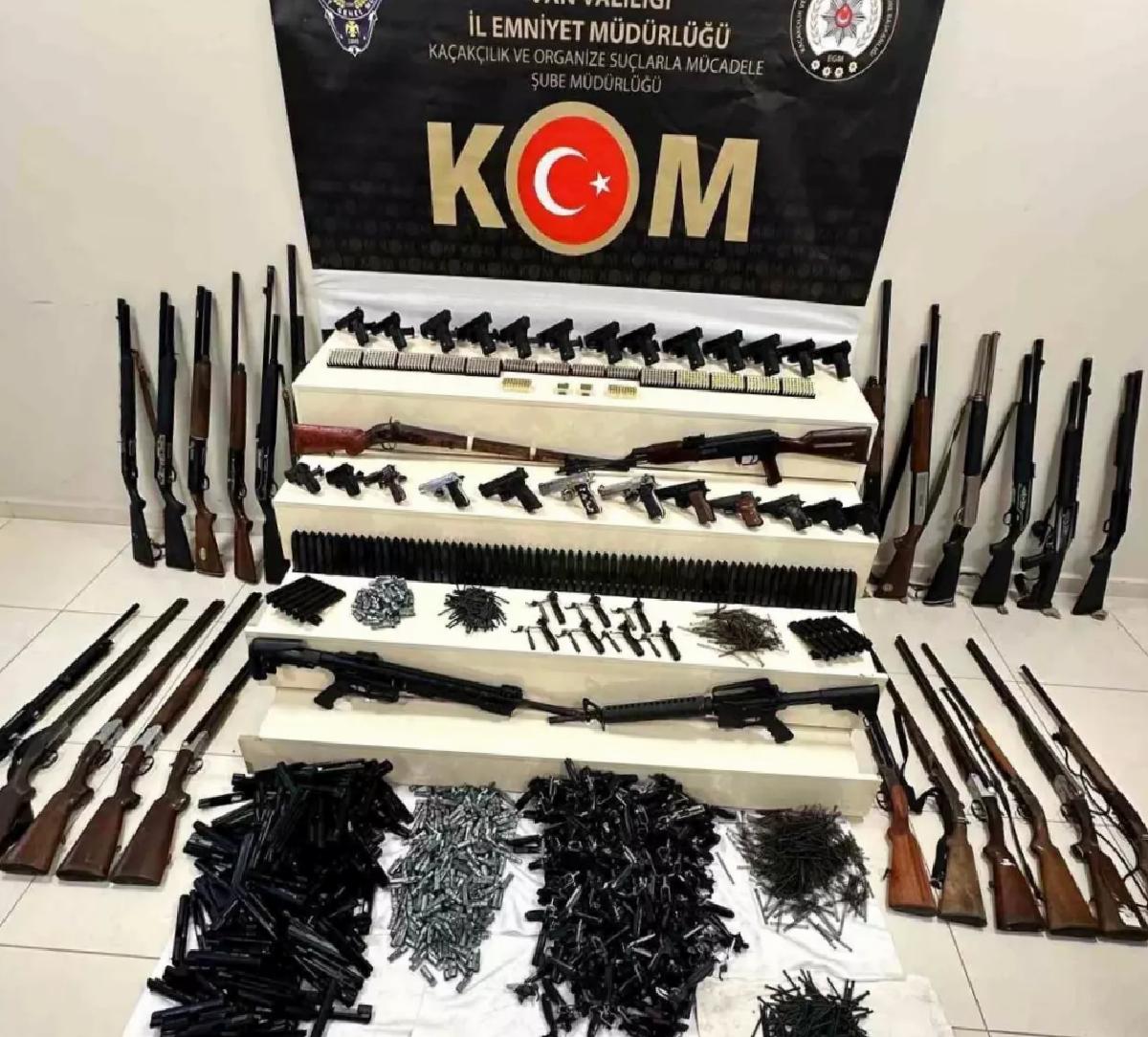 Van’da Kaçakçılık Operasyonu: 34 Gözaltı