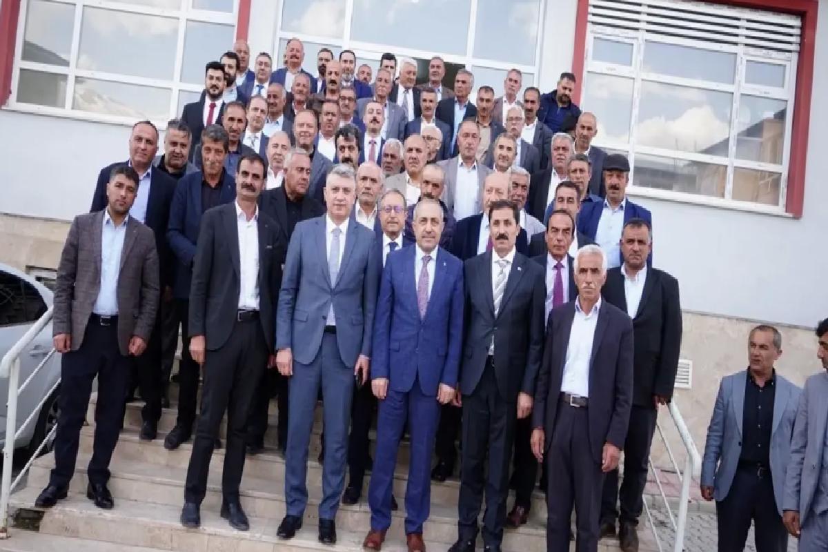 Van’da Muhtarlar ve Kurum Amirleri Buluştu