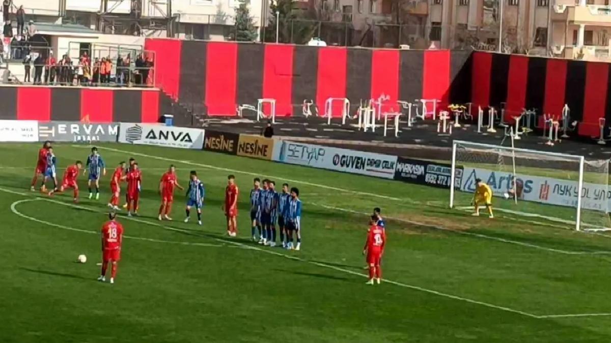 Vanspor FK ve Arnavutköy Belediyesi 1-1 Berabere Kaldı