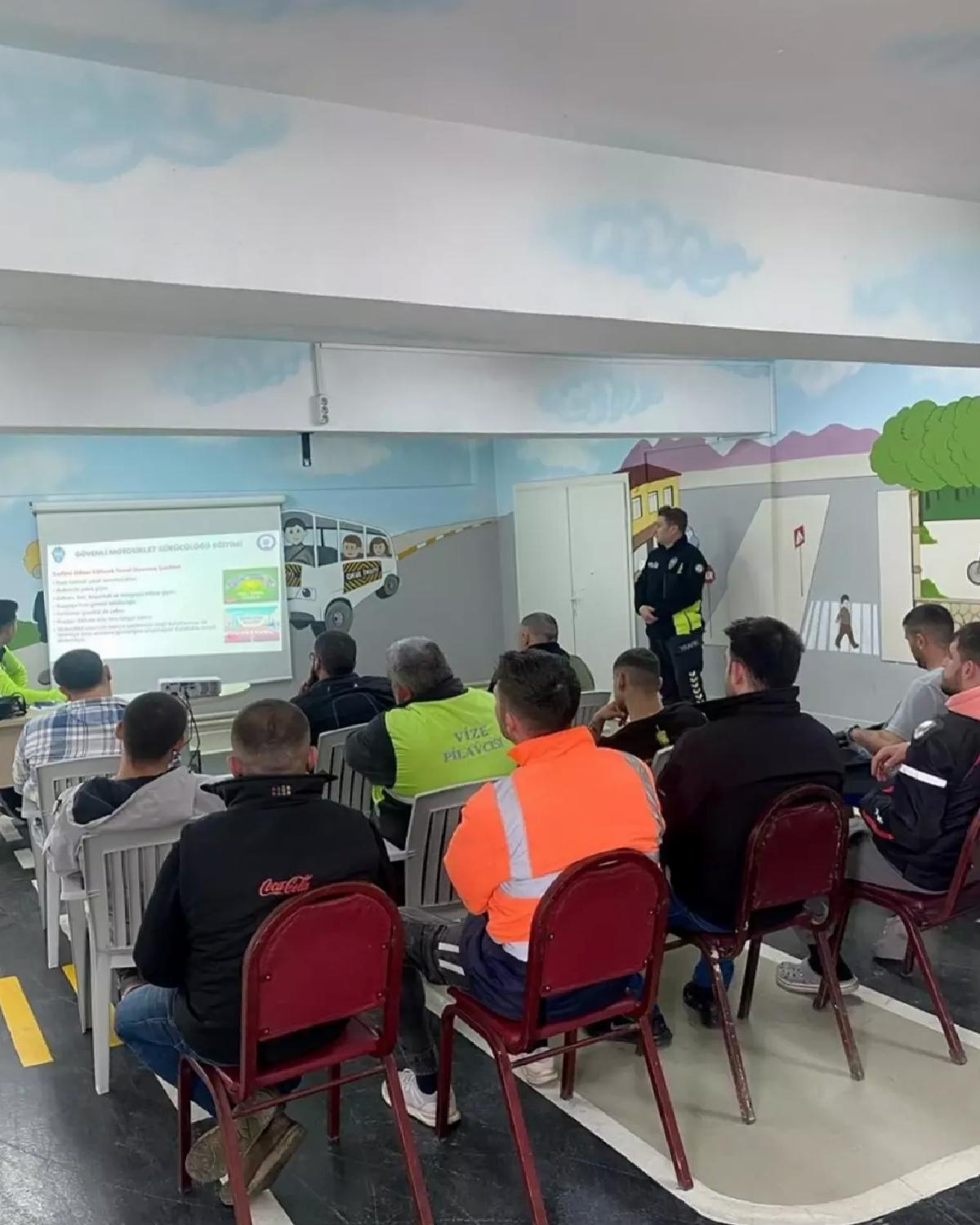 Vize’de Motokuryelere Güvenli Sürüş Eğitimi