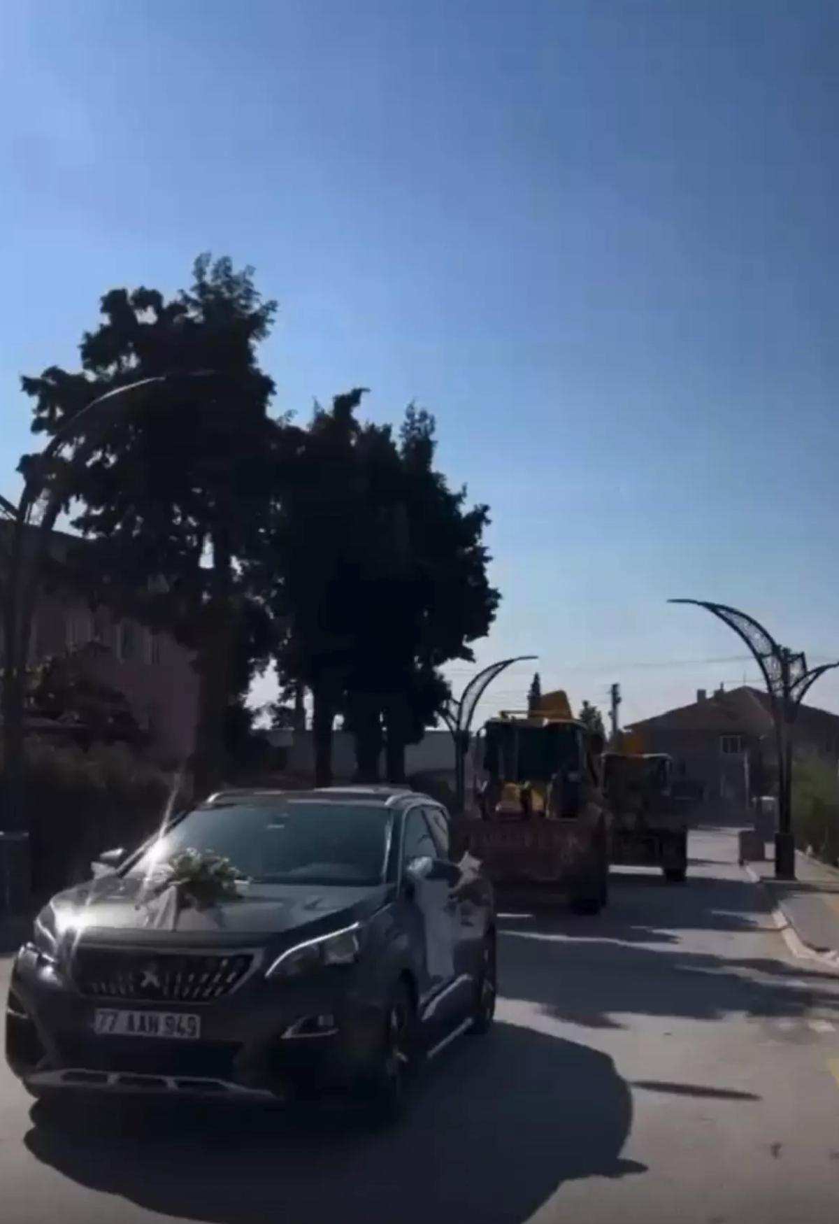 Yalova’da Düğün Konvoyuna İş Makineleriyle Sürpriz