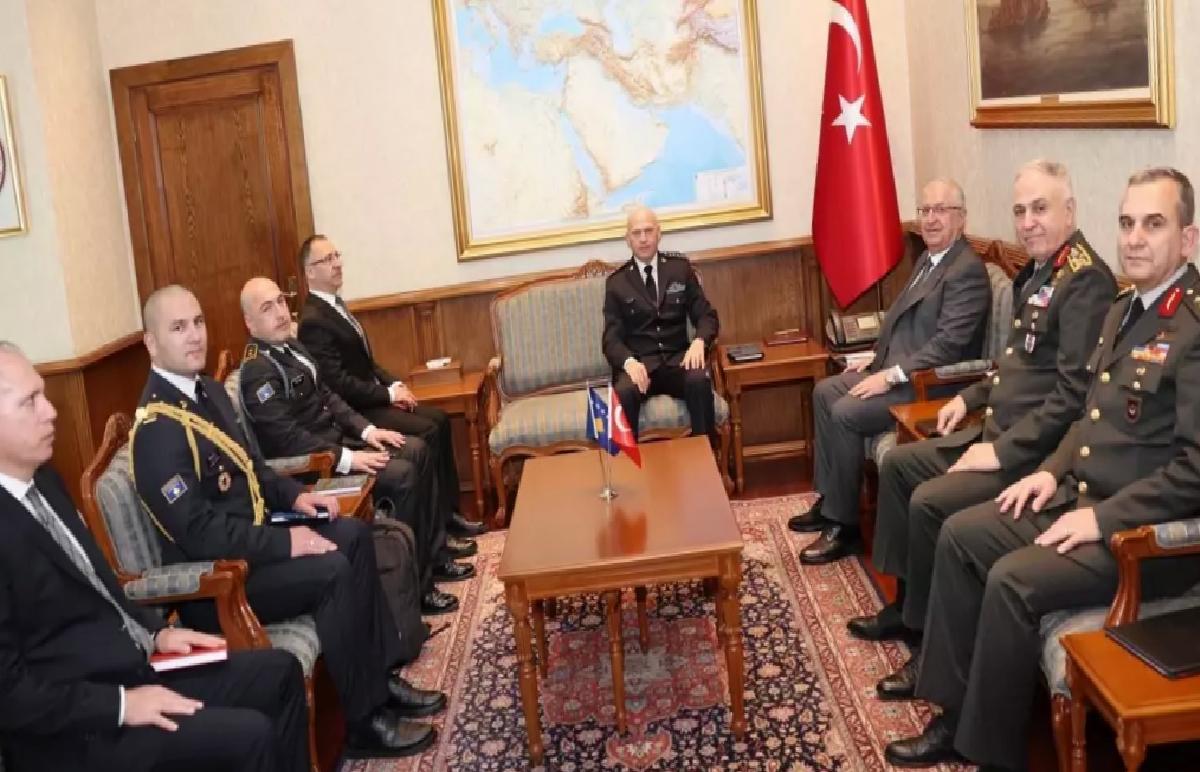 Yaşar Güler, Kosova Genelkurmay Başkanı’nı kabul etti