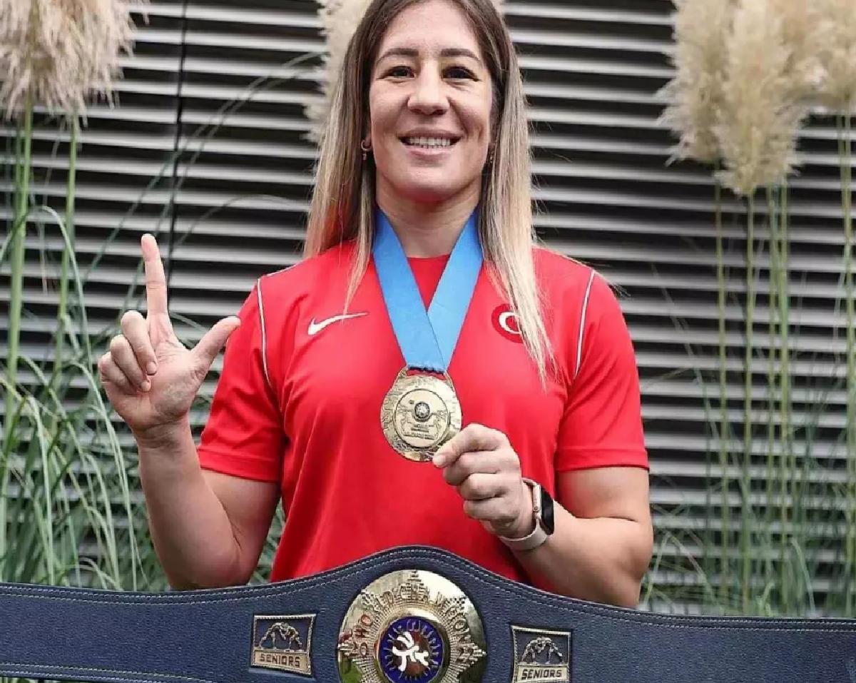 Yasemin Adar Yiğit Mindere Veda Etti