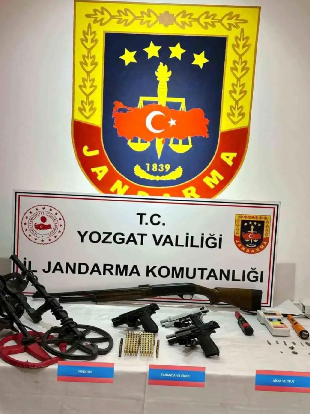 Yozgat’ta Tarihi Eser ve Silah Ele Geçirildi