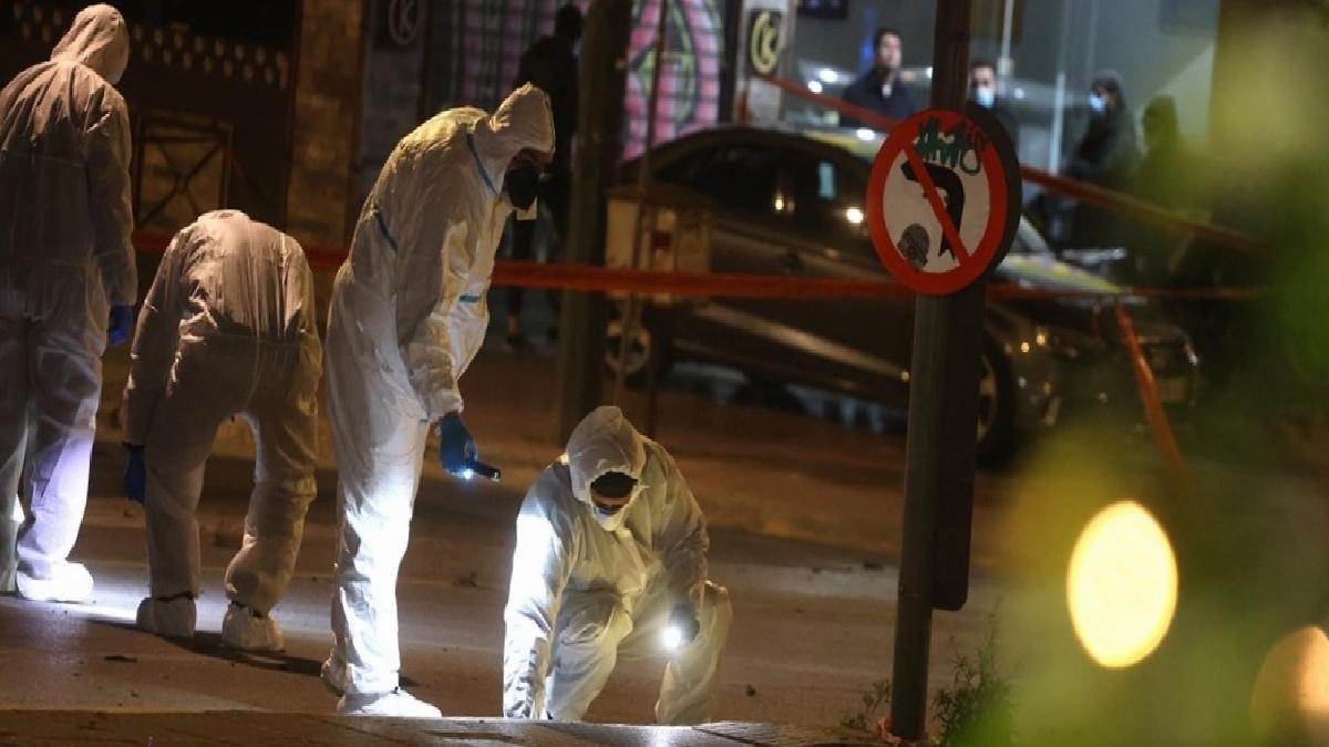 Yunanistan’da demiryolu binasında şüpheli çanta patladı