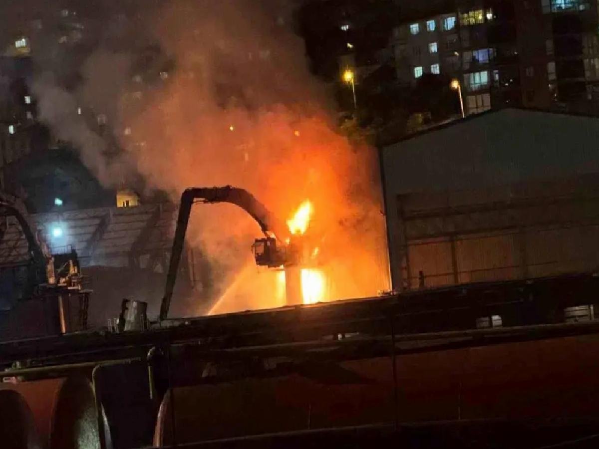 Zonguldak’ta İş Makinesi Yangını