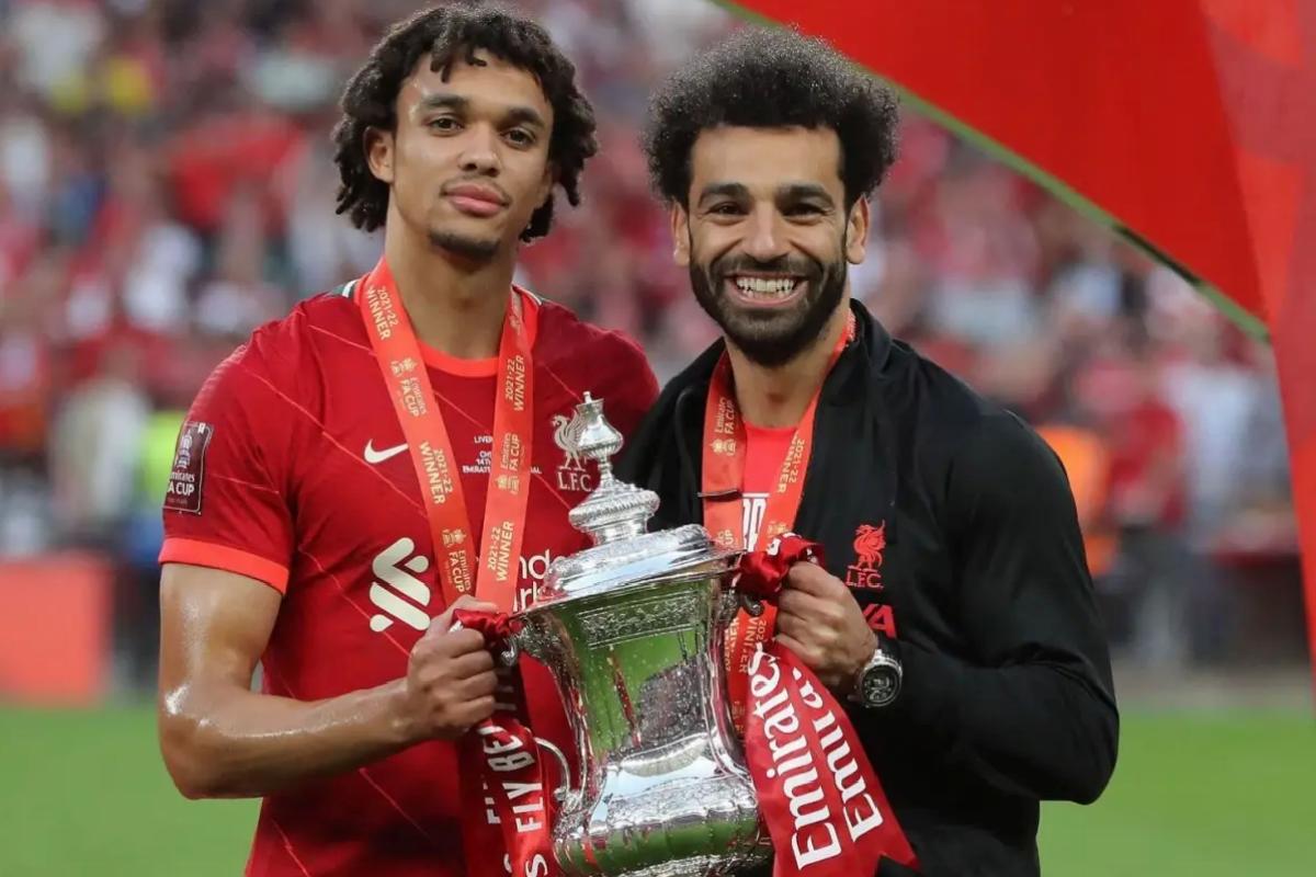 1 hafta önce şampiyon olan Liverpool’da ilk ayrılık resmen duyuruldu