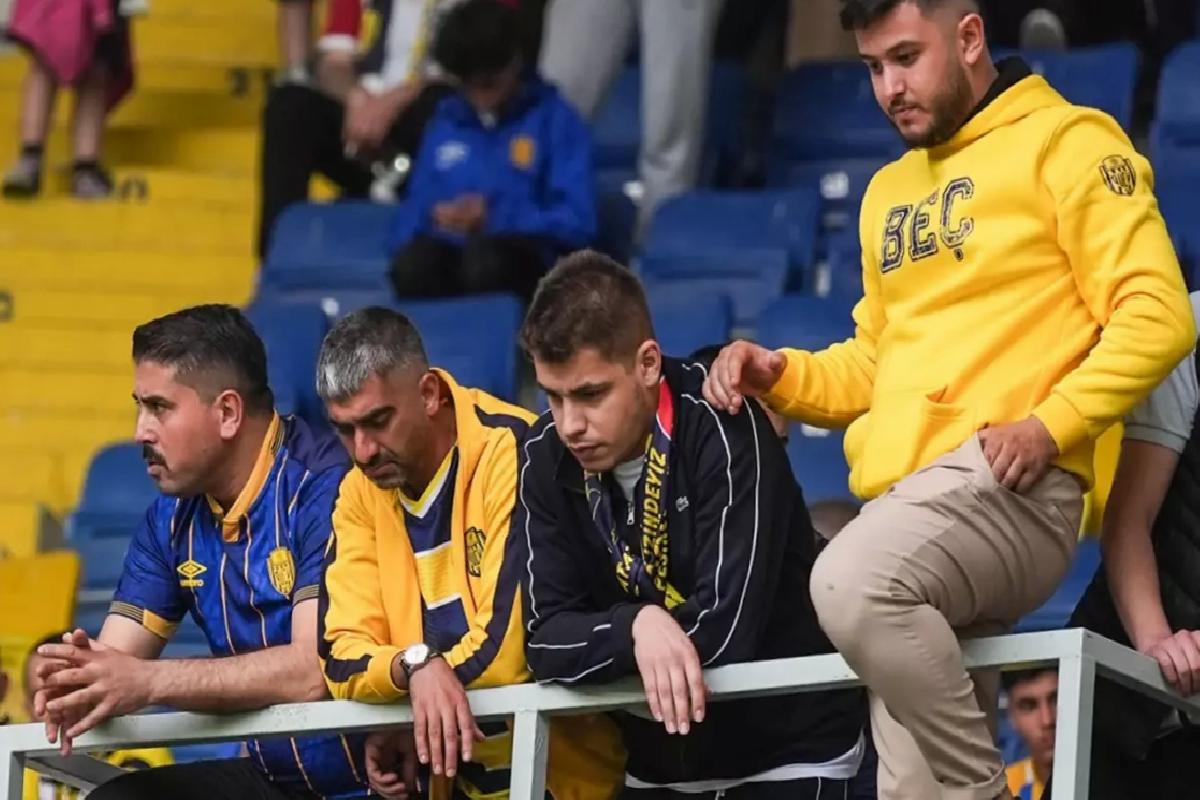 1. Lig’de görülmemiş olay! Yanlış gol anonsu önce sevindirdi sonra da büyük üzüntü yaşattı