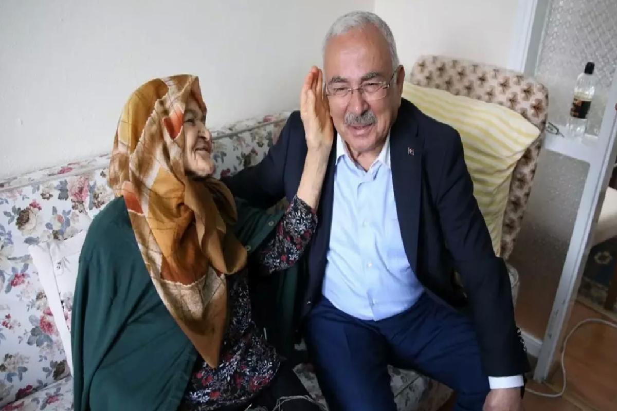 110 Yaşındaki Hayriye Aybastı’na Anneler Günü Ziyareti