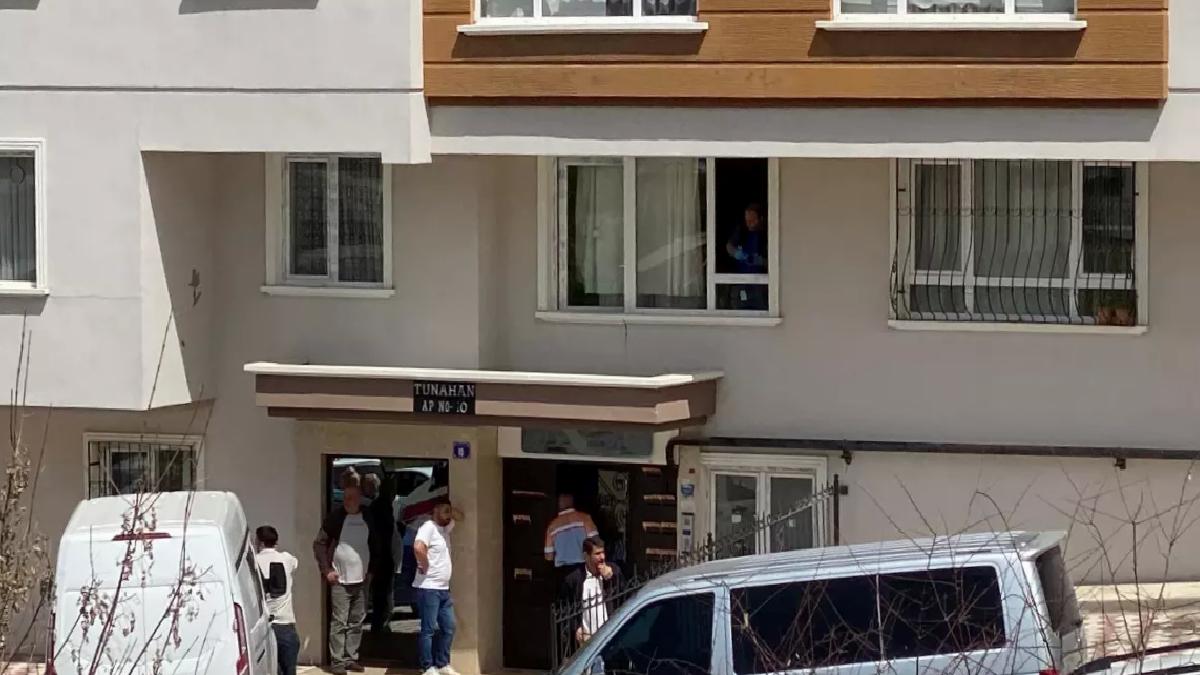 14 Yaşındaki Öğrenci Evinde Ölü Bulundu