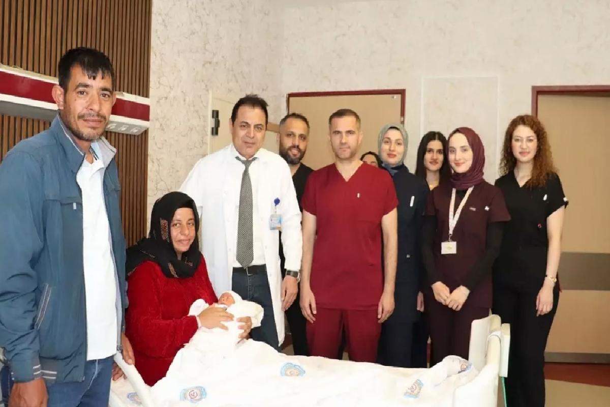 15 Yıl Sonra Bebek Hasreti Bitti