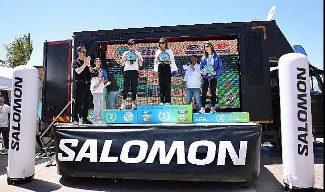 2 bin 606 sporcu Salomon Çeşme Maratonu’nda koştu