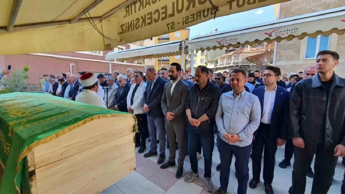 20. Dönem Manisa Milletvekili Abdullah Akarsu Son Yolculuğuna Uğurlandı
