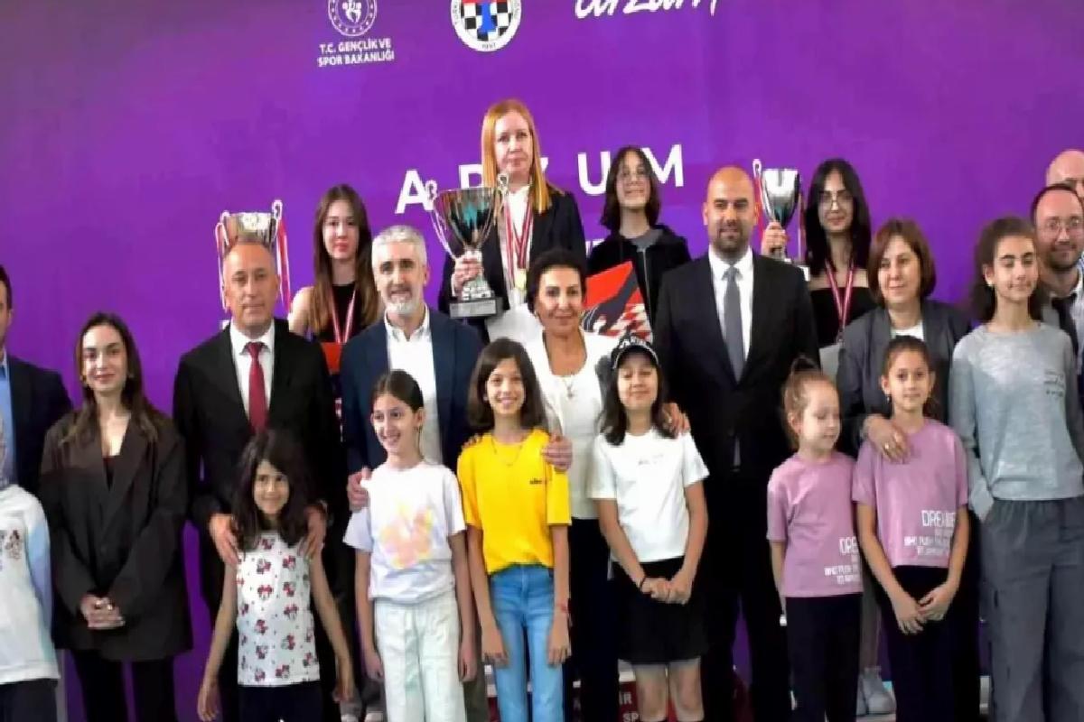 2025 Kadınlar Satranç Şampiyonu Atalık