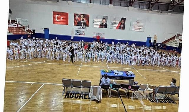 293 Gölcük Belediyespor Taekwondo Sporcusu Kuşak Atladı