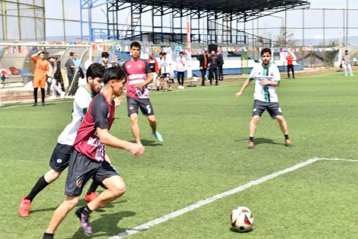 3. Uluslararası Yeşilyurt Futbol Turnuvası Heyecanıyla Devam Ediyor