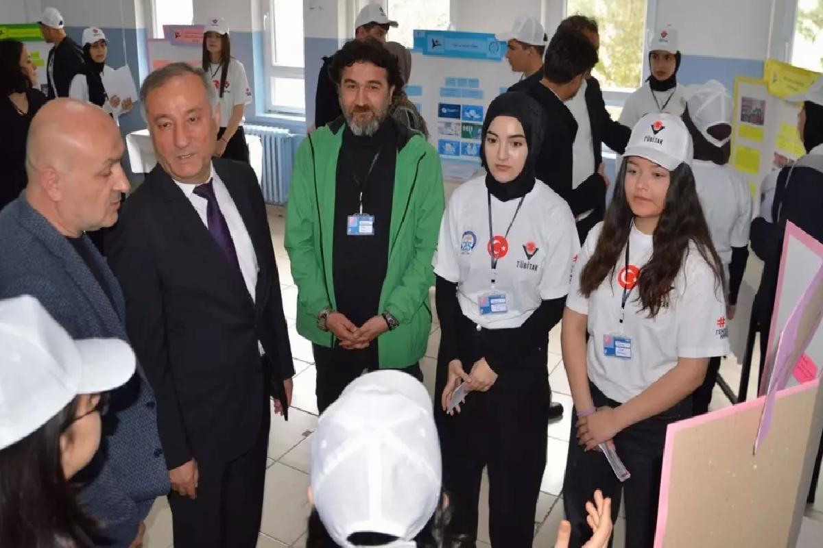 4006 TÜBİTAK Bilim Fuarı Açıldı