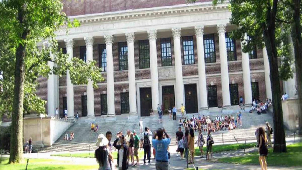 ABD’de üniversite mezunlarının borçları artıyor