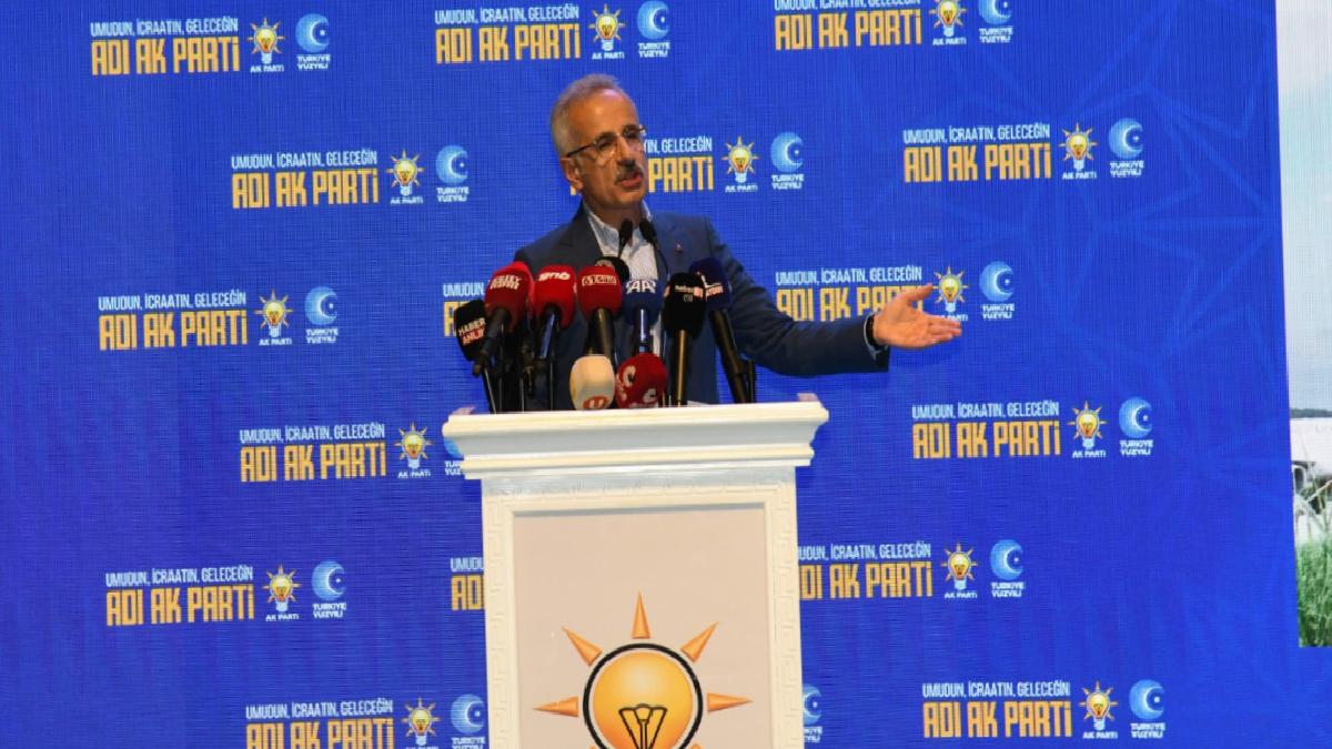 Abdulkadir Uraloğlu: Kara yolunda devam eden birçok projemiz var