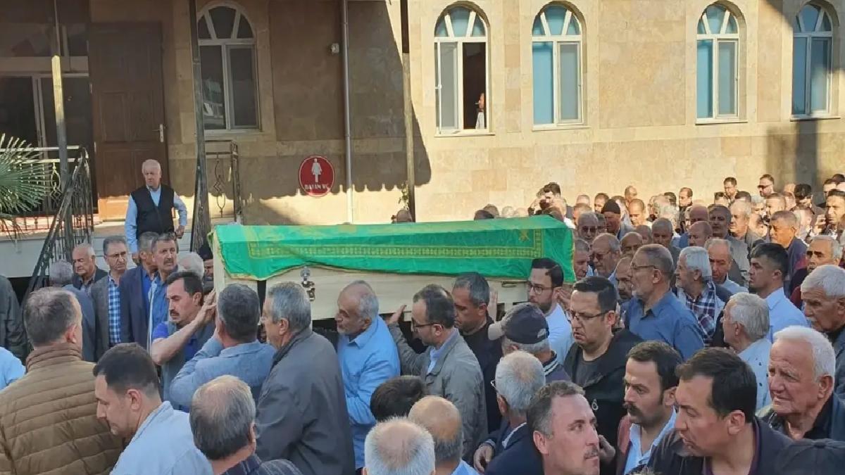 Abdullah Akarsu İçin Cenaze Töreni