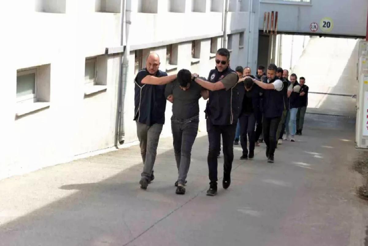 Adana’da DEAŞ Operasyonu: 6 Gözaltı, 5 Tutuklama