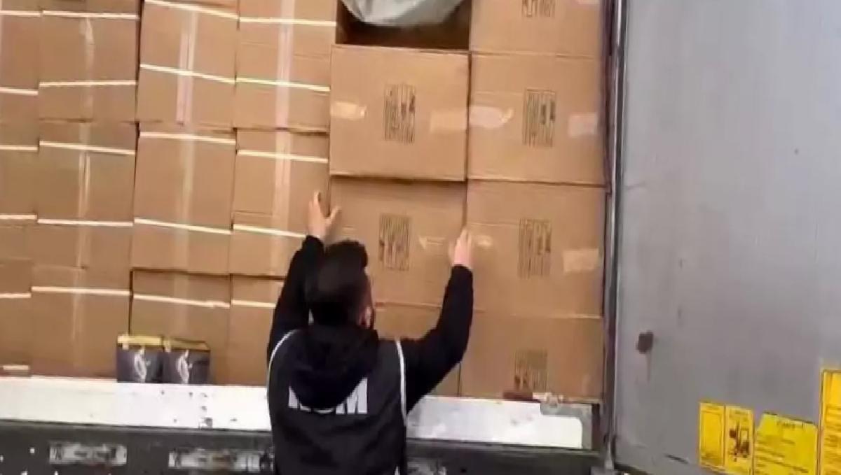 Adana’da Kaçak Tütün ve Sigara Operasyonu