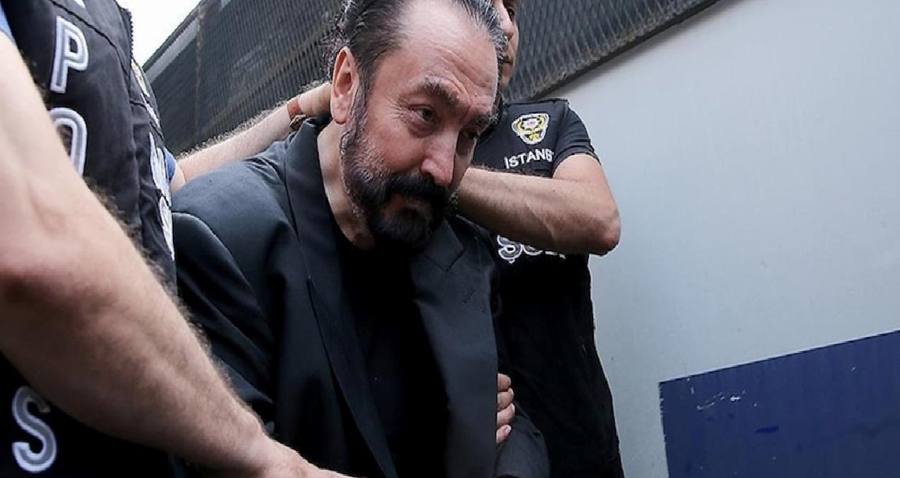 Adnan Oktar beraat etti, savunması dikkat çekti! ‘Dekolte giyen insanların da Müslüman olabileceğini gösterdim’