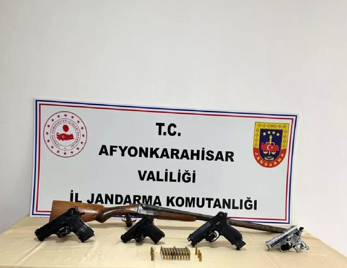 Afyon’da Düğünlerde Havaya Ateş Açan Magandalar Yakalandı