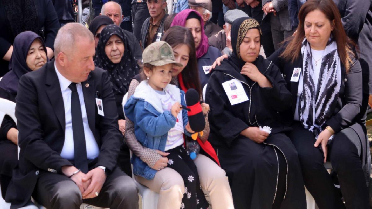 Afyonkarahisar’da son yolculuğuna uğurlanan şehit Önder Özen’in kızından yürek yakan sözler