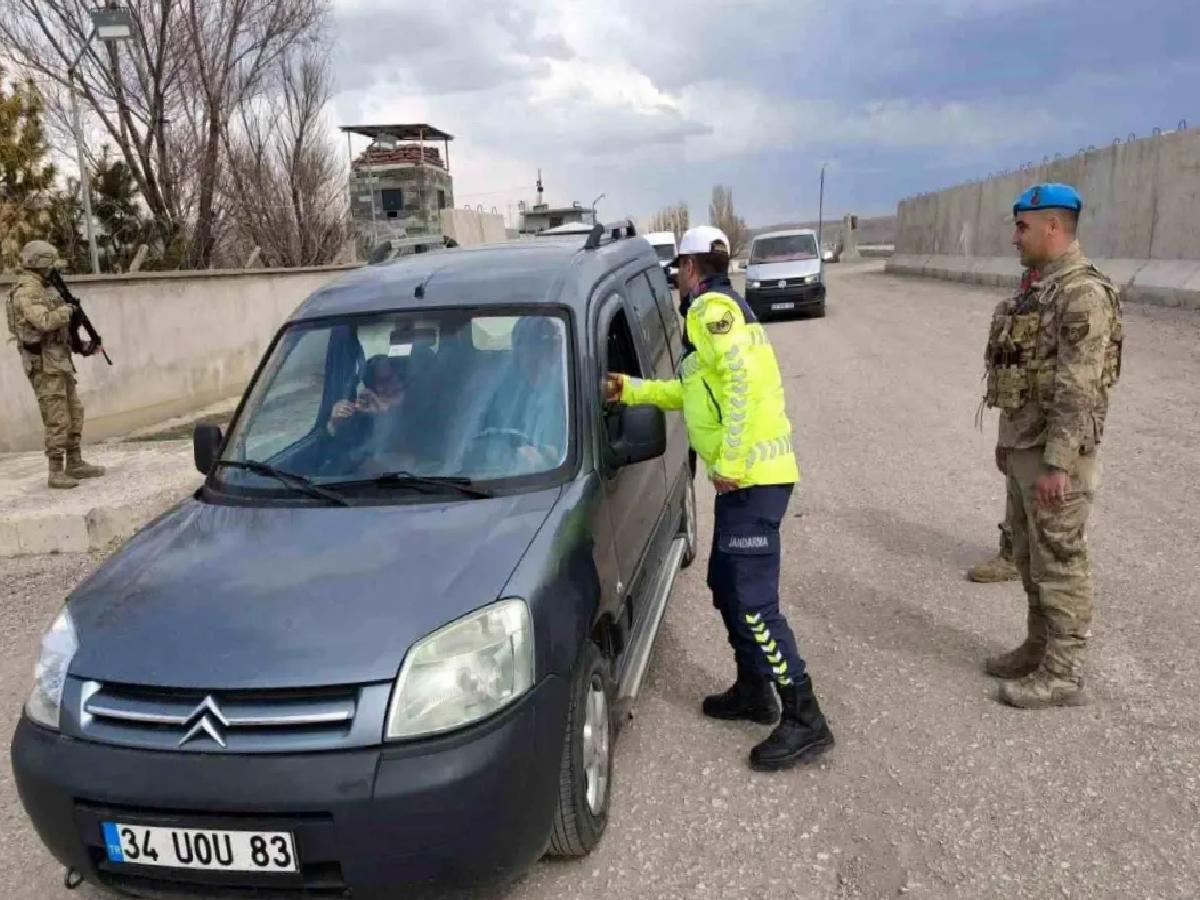 Ağrı’da Trafik Denetimi: 19 Sürücüye Ceza