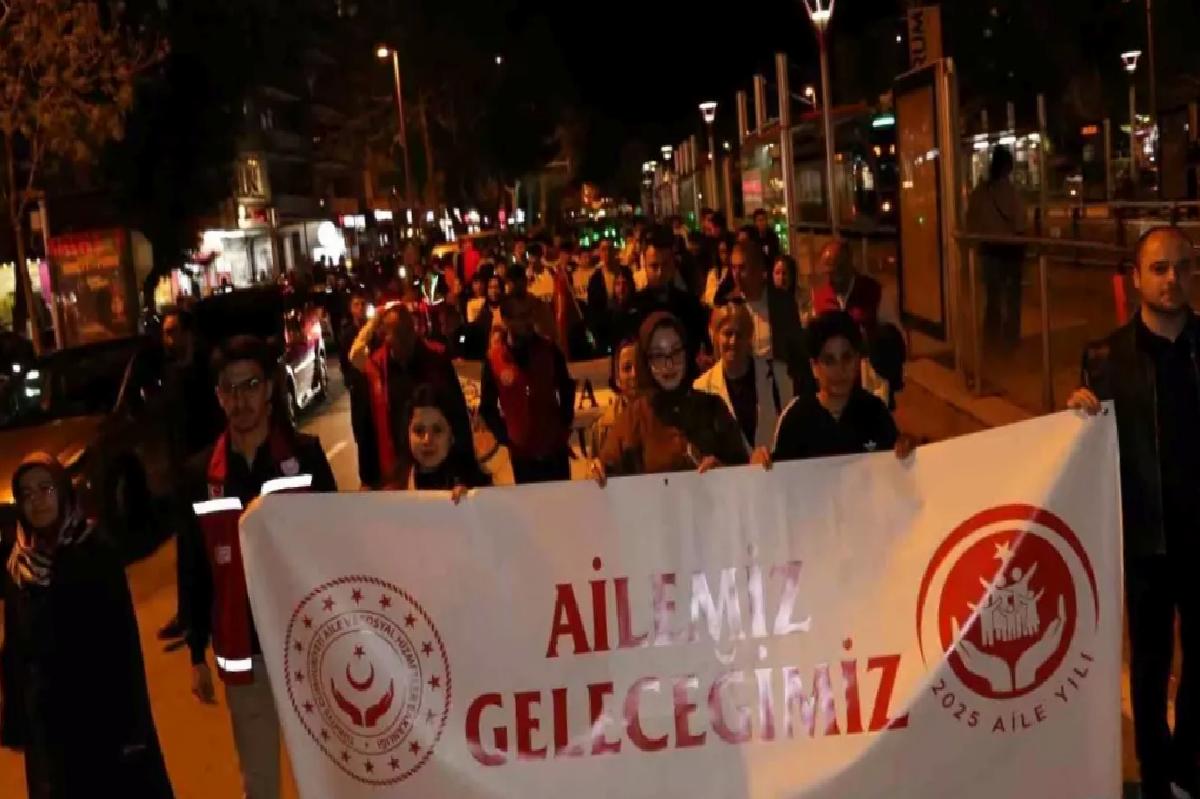 Aile birliğine ‘fener alaylı’ farkındalık