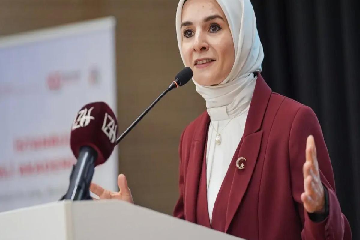 Aile ve Sosyal Hizmetler Bakanı Göktaş, Ebeveynlik Zirvesi’nde konuştu Açıklaması